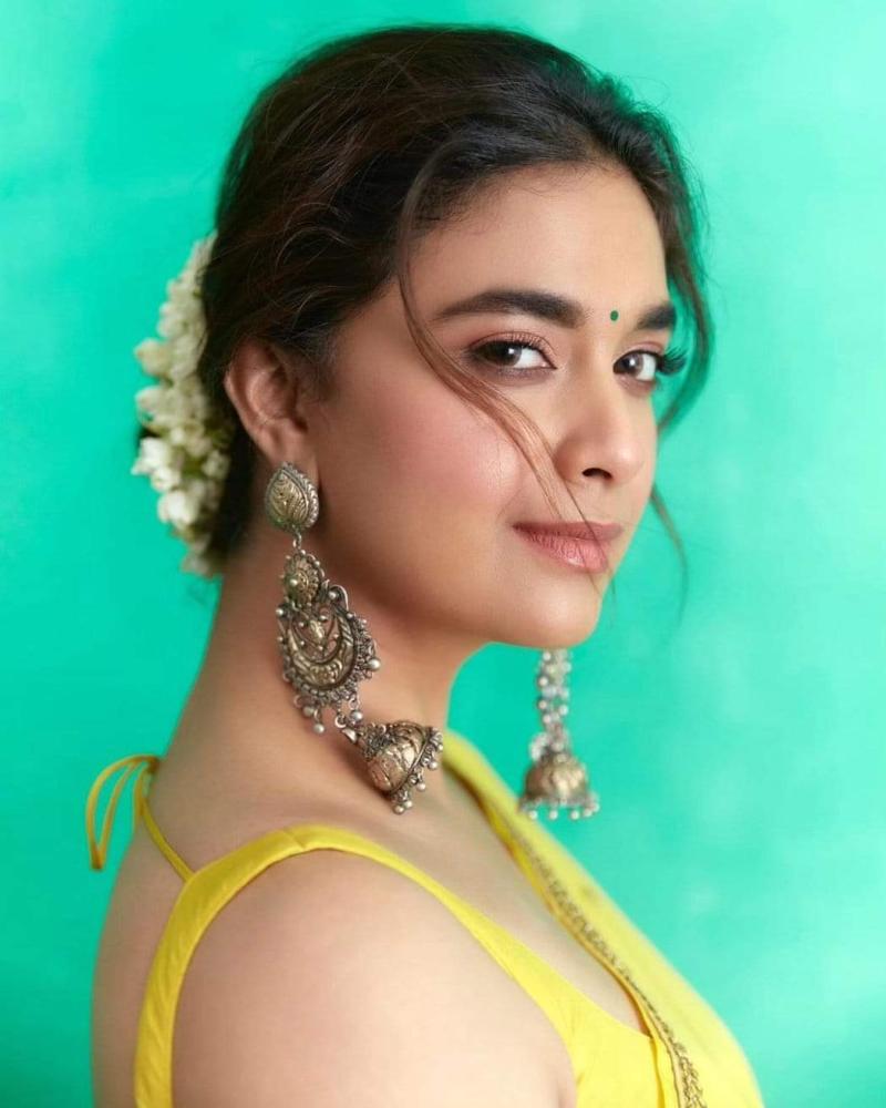 gorgeous-keerthy-suresh-latest-photos